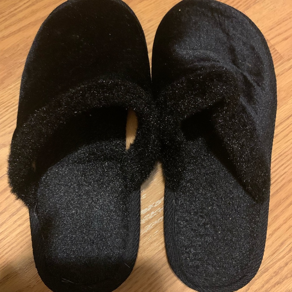 Black slippers